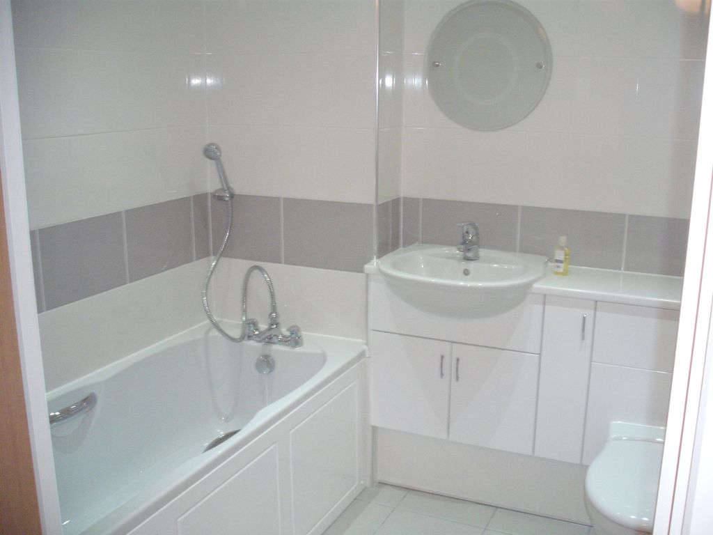 Property photo 3 of 4