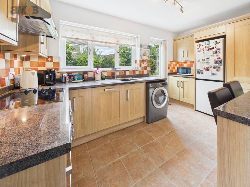 Property photo 2 of 15 4552714