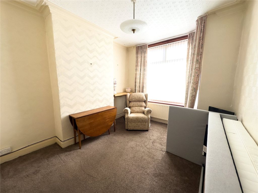 Property photo 2 of 21 Picture No. 10