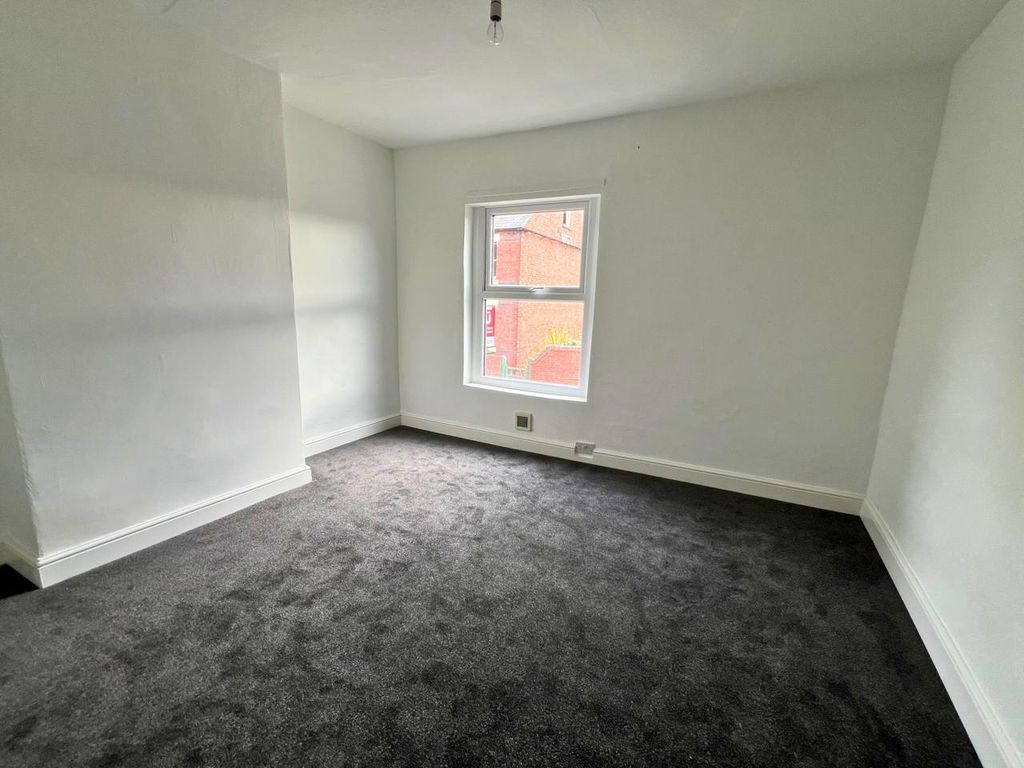 Property photo 3 of 9 Gallery