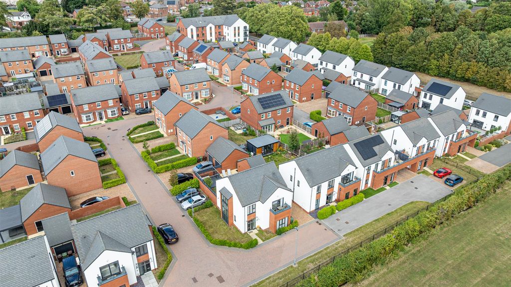 Property photo 3 of 31 Dji_0445-Hdr.Jpg