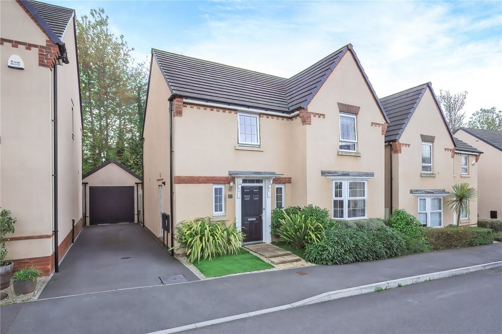 Property photo 1 of 31 Picture No. 03