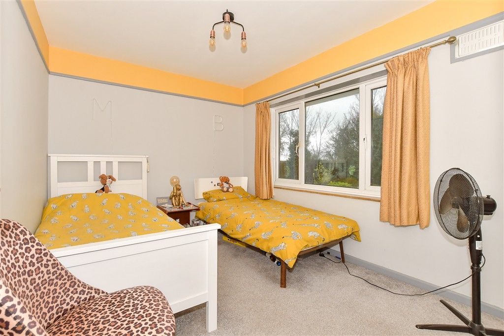 Property photo 1 of 11 Bedroom 2