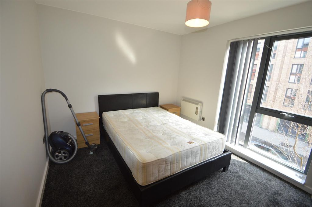 Property photo 3 of 5 55B Quay 5 - Bedroom.Jpg