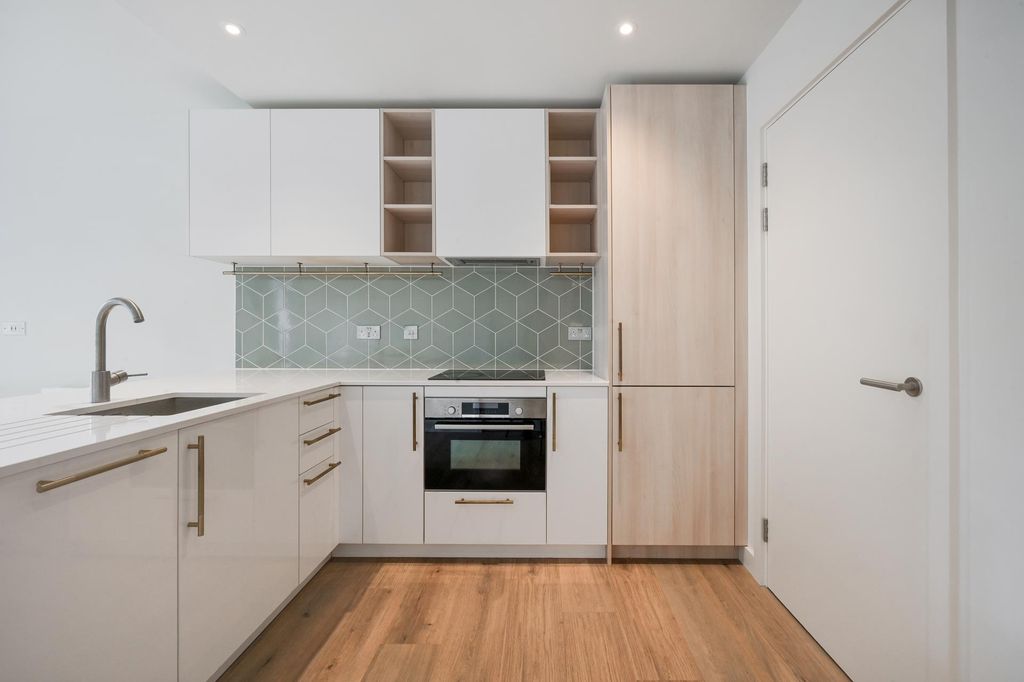 Property photo 1 of 3