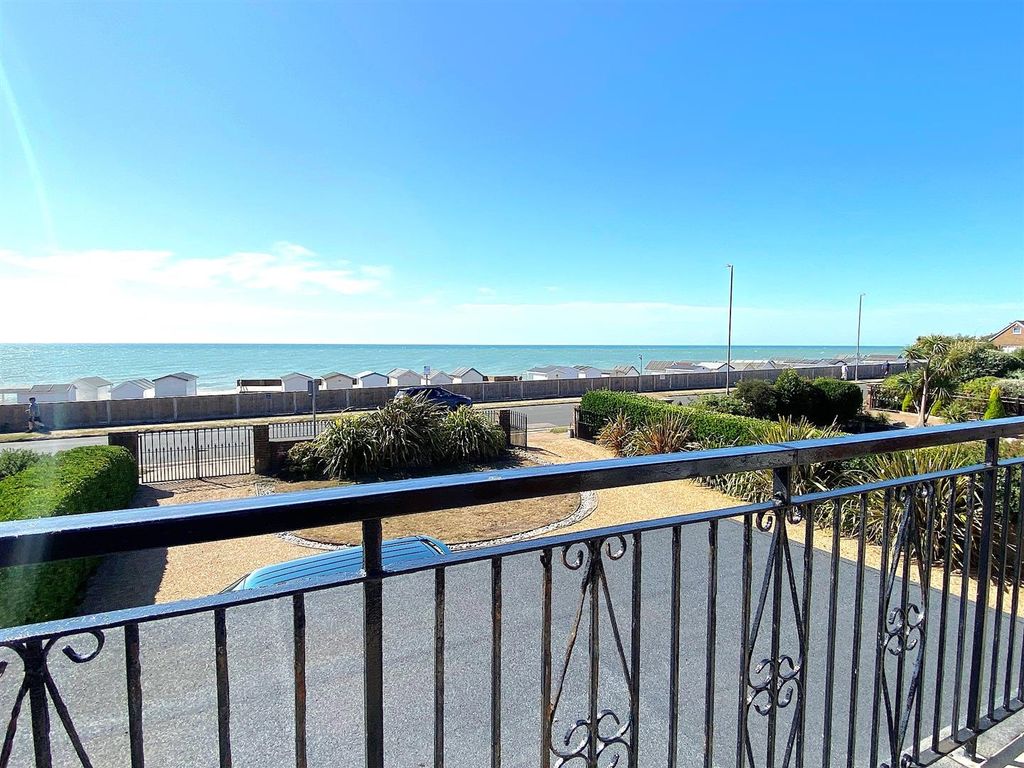 Property photo 2 of 42 8 South Cliff - View1.Jpg
