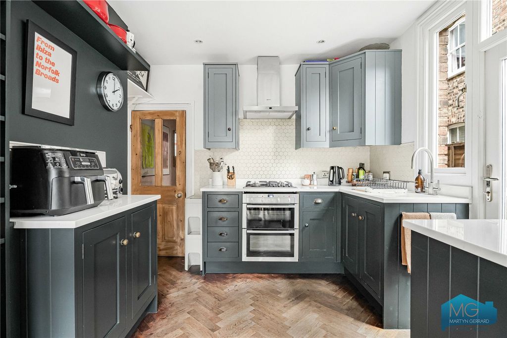 Property photo 3 of 20 Picture No. 05