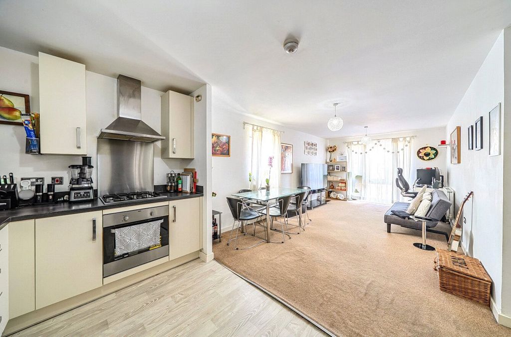 Property photo 2 of 12 Kitchen/Sitting Room