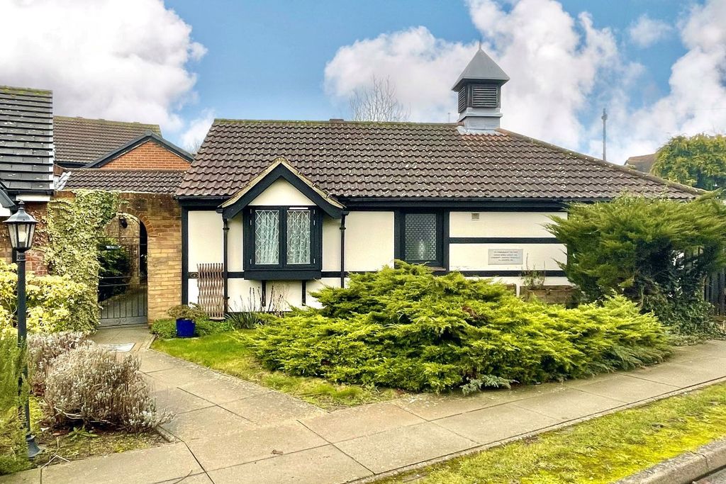 Property photo 1 of 10