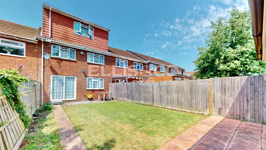 Property photo 1 of 29 Picture No. 09