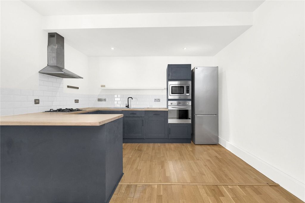 Property photo 3 of 14 Picture No. 70