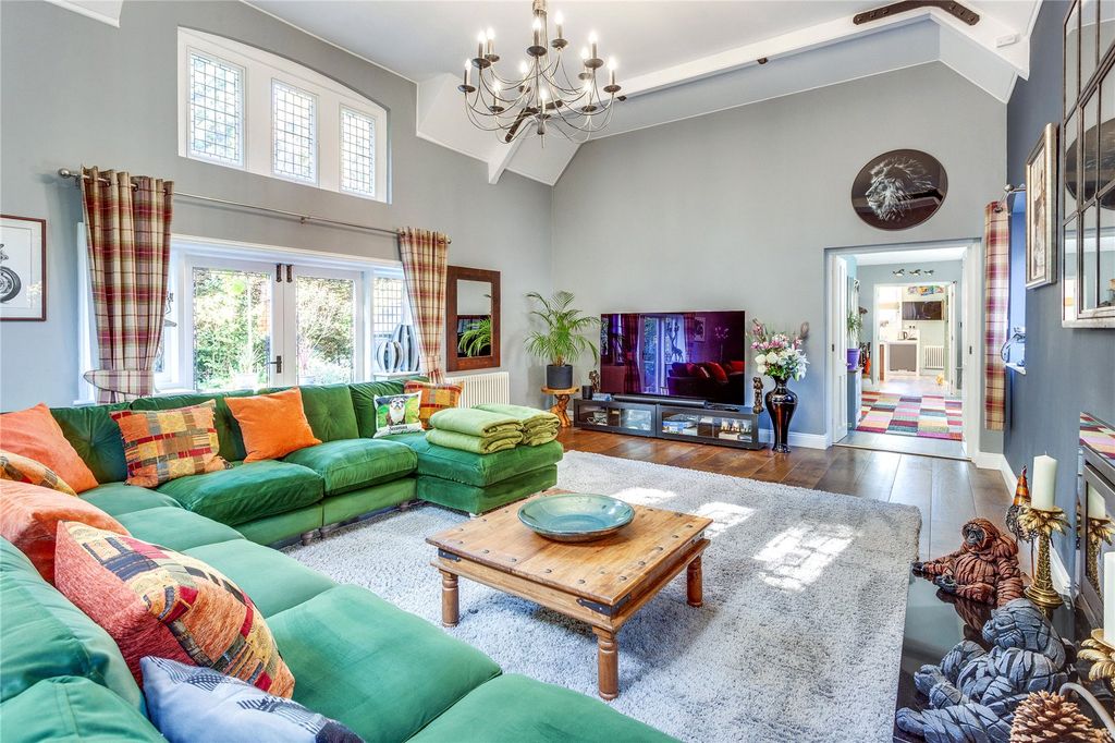 Property photo 2 of 21 Picture No. 39