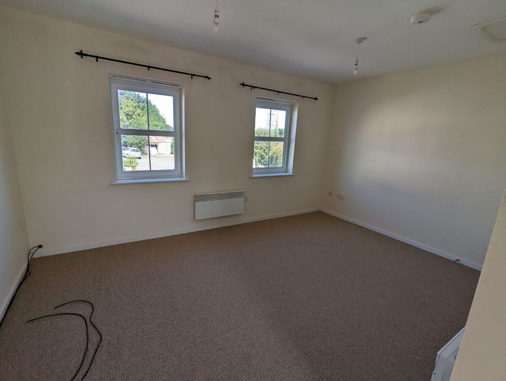 Property photo 3 of 4