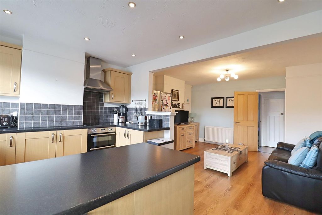 Property photo 2 of 22 Img_4941.Jpg