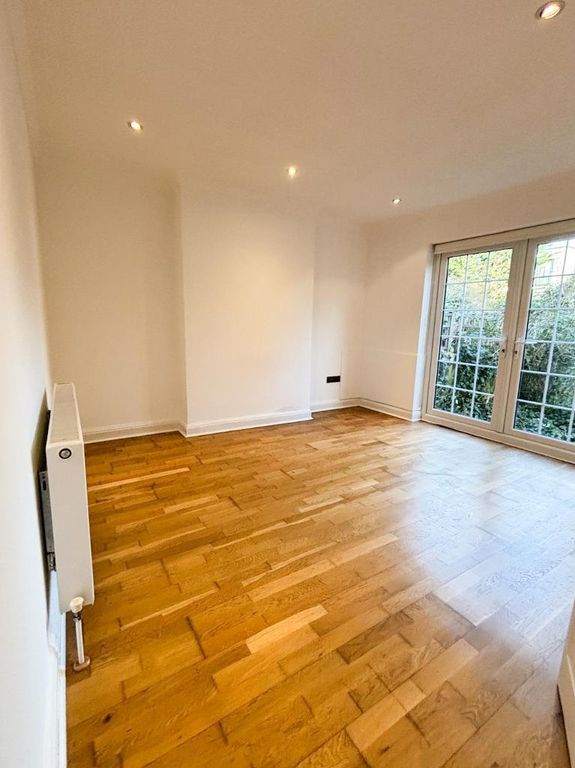 Property photo 2 of 6 Photo 2