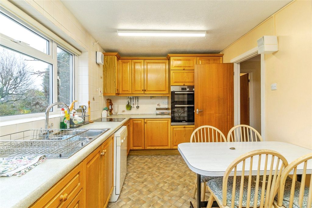 Property photo 2 of 20 Picture No. 30