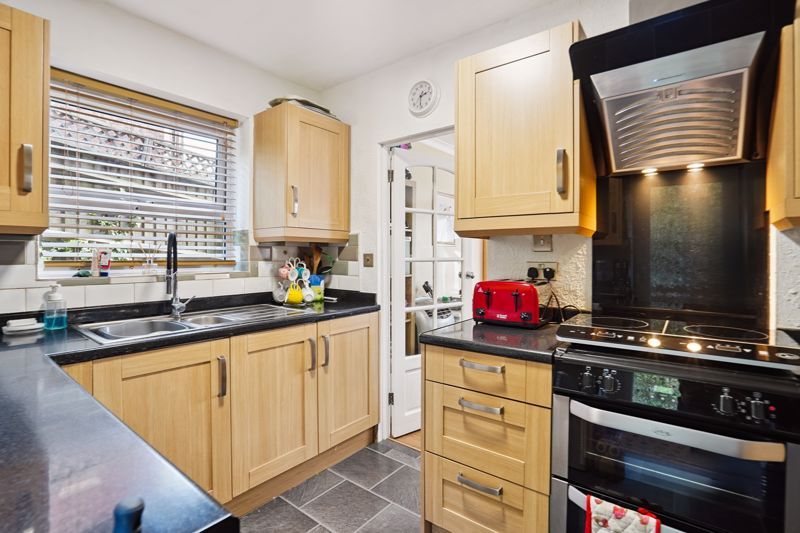 Property photo 2 of 12 Photo 4