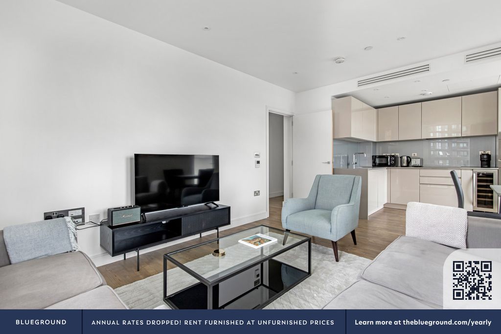 Property photo 3 of 47 Living Room