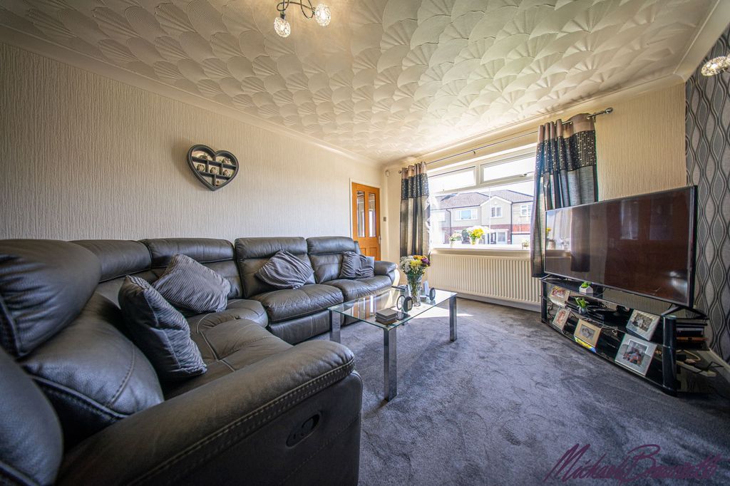 Property photo 3 of 25