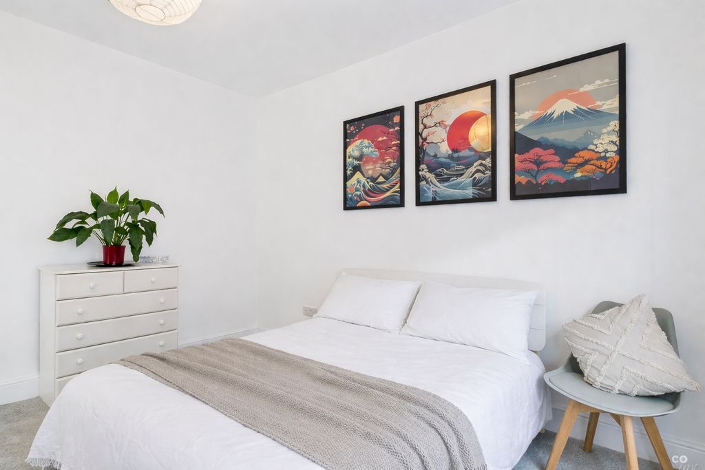 Property photo 3 of 15 Photo 11