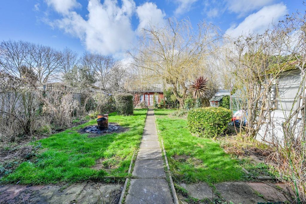 Property photo 2 of 7