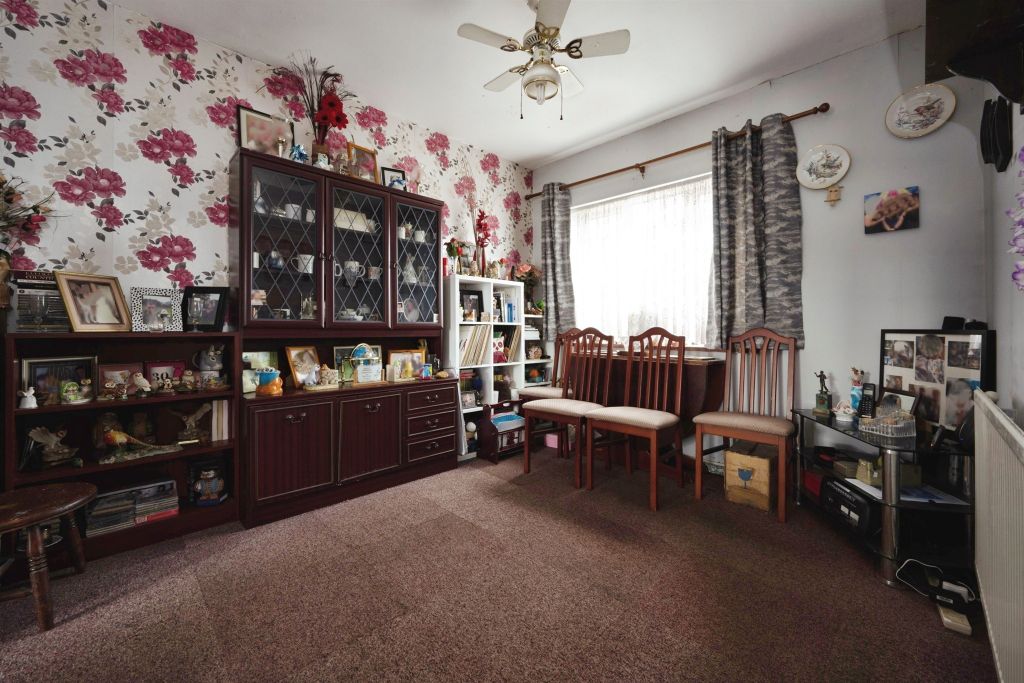 Property photo 3 of 14