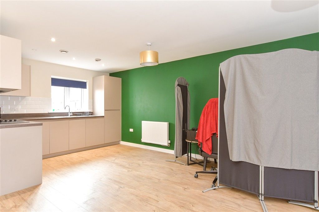 Property photo 2 of 11 Kitchen/Lounge/ Dining Area