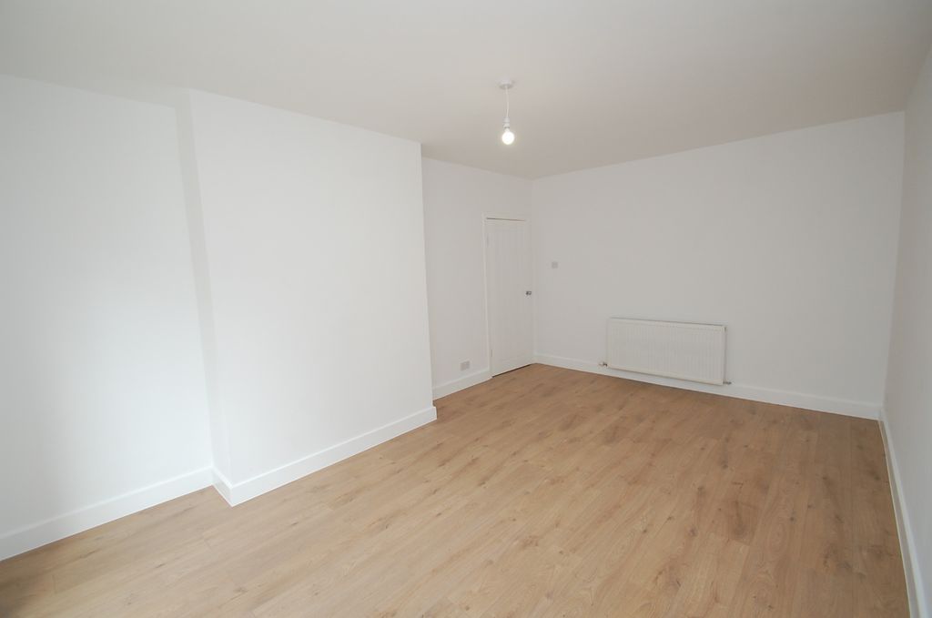 Property photo 3 of 26 5388894
