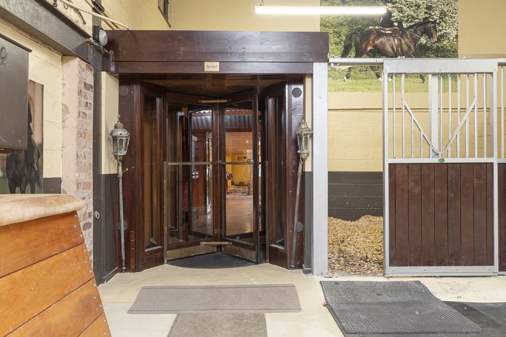 Additional image 34 of 6 bed property for saleAbnalls Farm, Cross In Hand Lane, Lichfield WS13