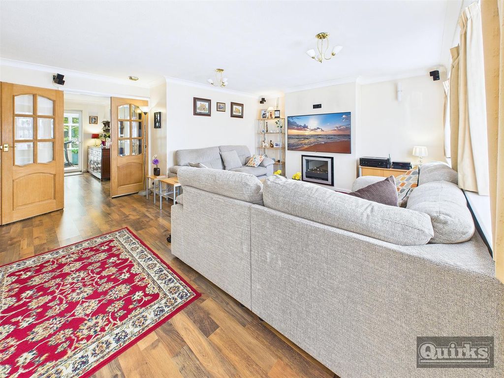 Property photo 2 of 22 Cam02342G0-Pr0154-Still002.Jpg