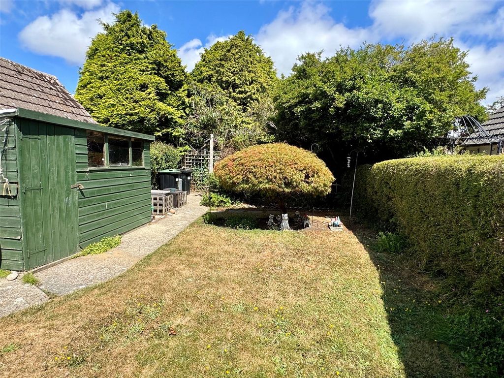 Property photo 2 of 15 Picture No. 24