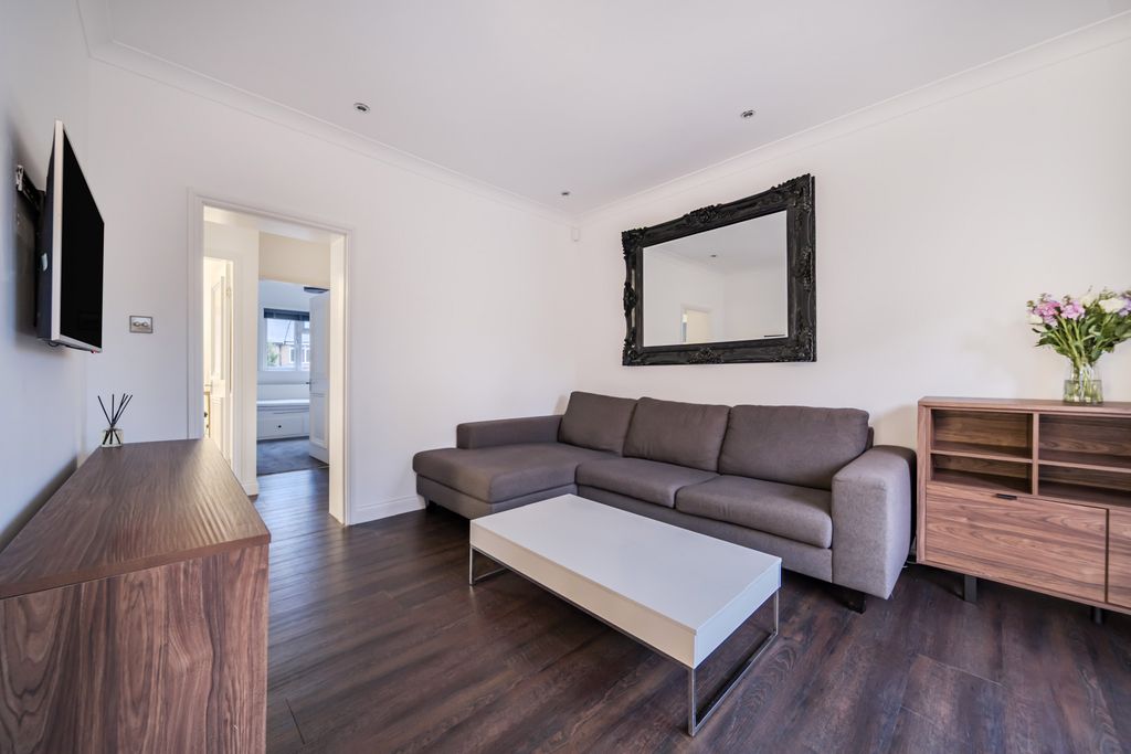 Property photo 2 of 21