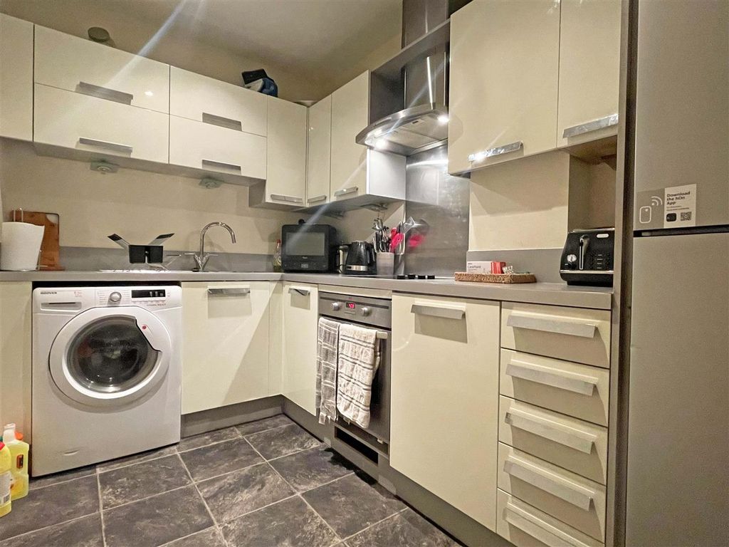 Property photo 2 of 9 K.Jpg