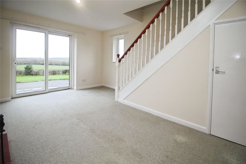 Property photo 2 of 16 Picture No. 01