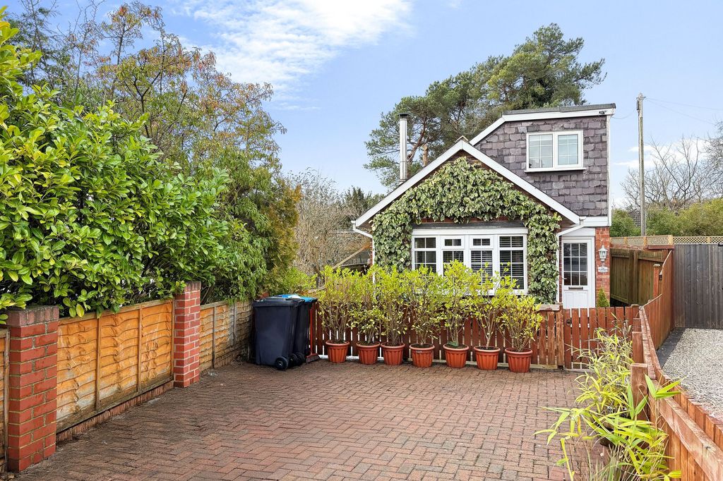 Property photo 1 of 9