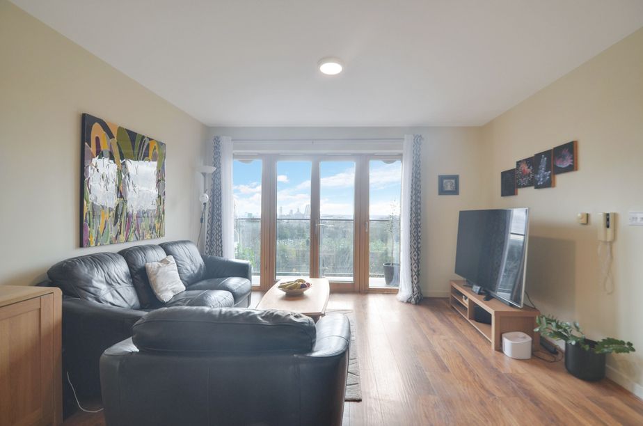 Property photo 2 of 25 Lounge Area_Pic_ (1) (6).Jpg