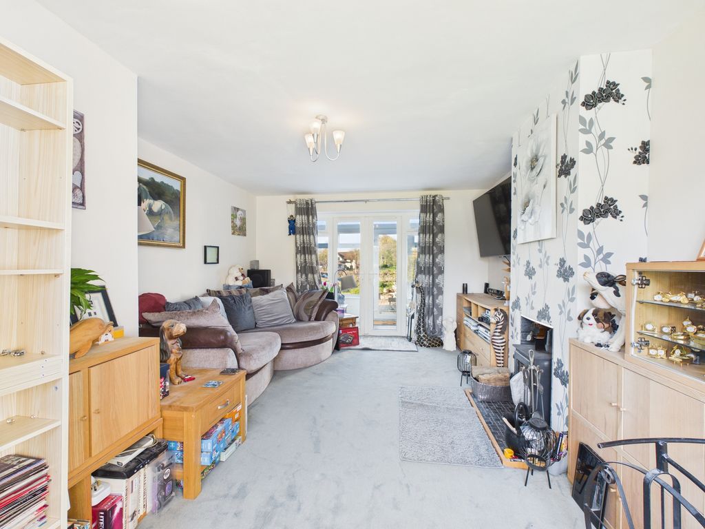 Property photo 3 of 37