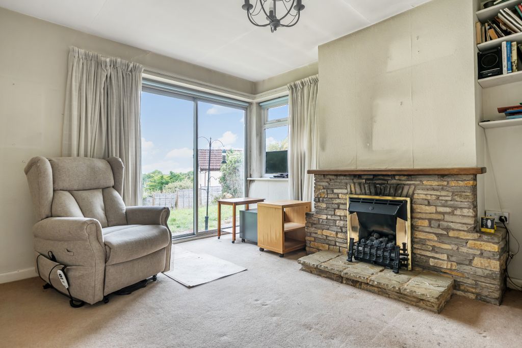 Property photo 2 of 15 Sitting Room