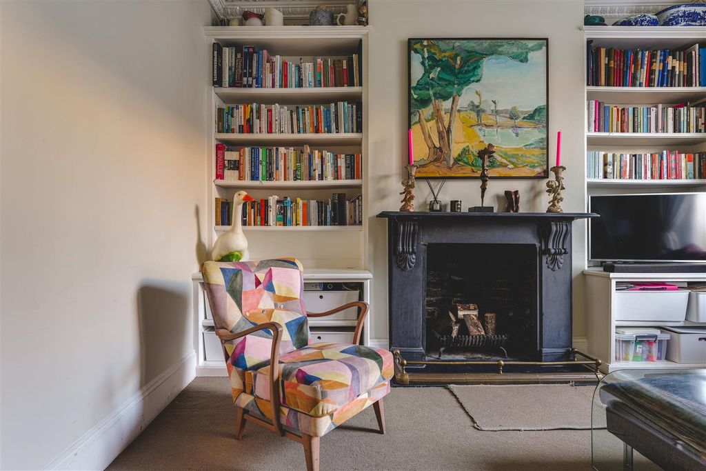 Property photo 3 of 42 54 Rushmore Road-30.Jpg