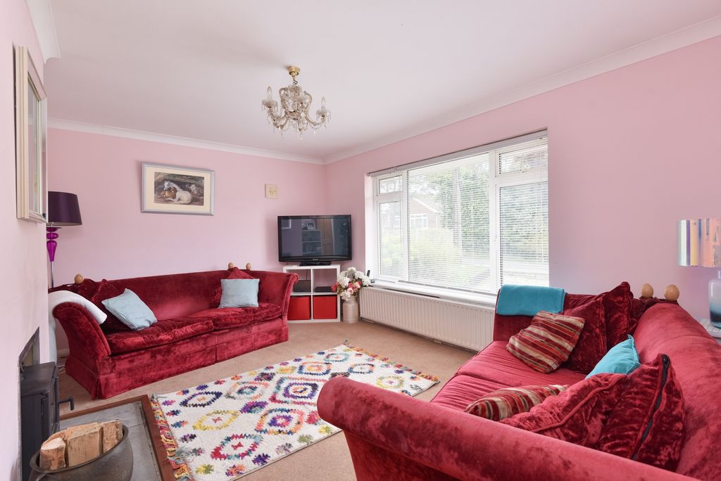 Property photo 3 of 15 5107367