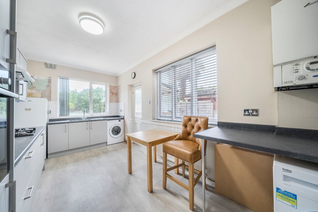 Property photo 2 of 16 Picture No. 09