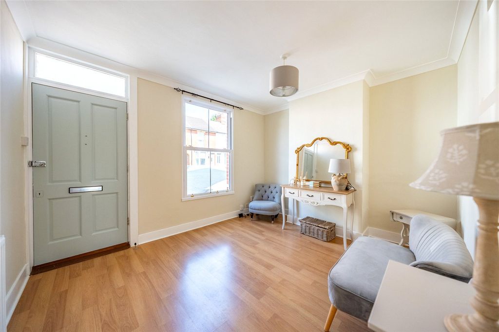 Property photo 2 of 17 Picture No. 05
