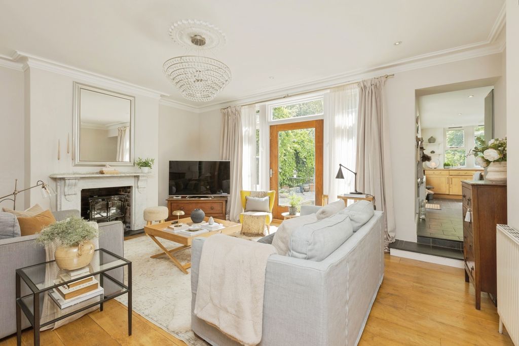 Property photo 2 of 20 Pbox-Img.Jpg