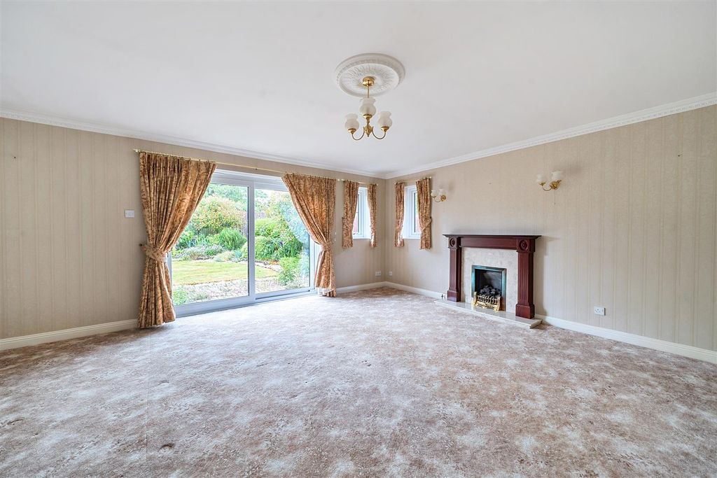 Property photo 3 of 20 Reception Room