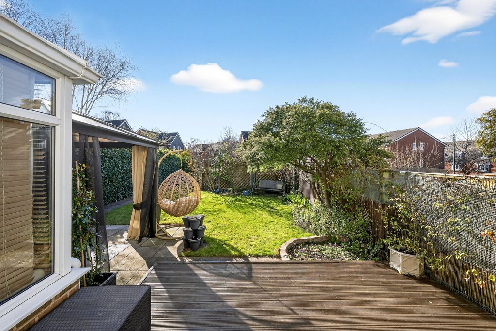 Property photo 2 of 19