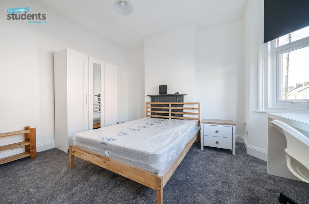 Property photo 2 of 12 B988709c-E869-44d...