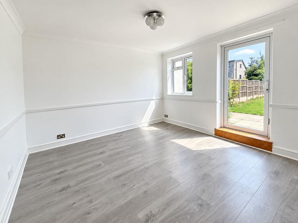 Property photo 1 of 11 2.Jpg
