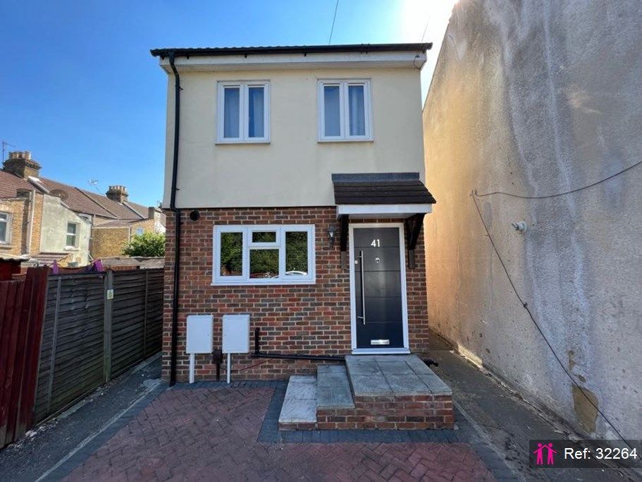 Property photo 1 of 10