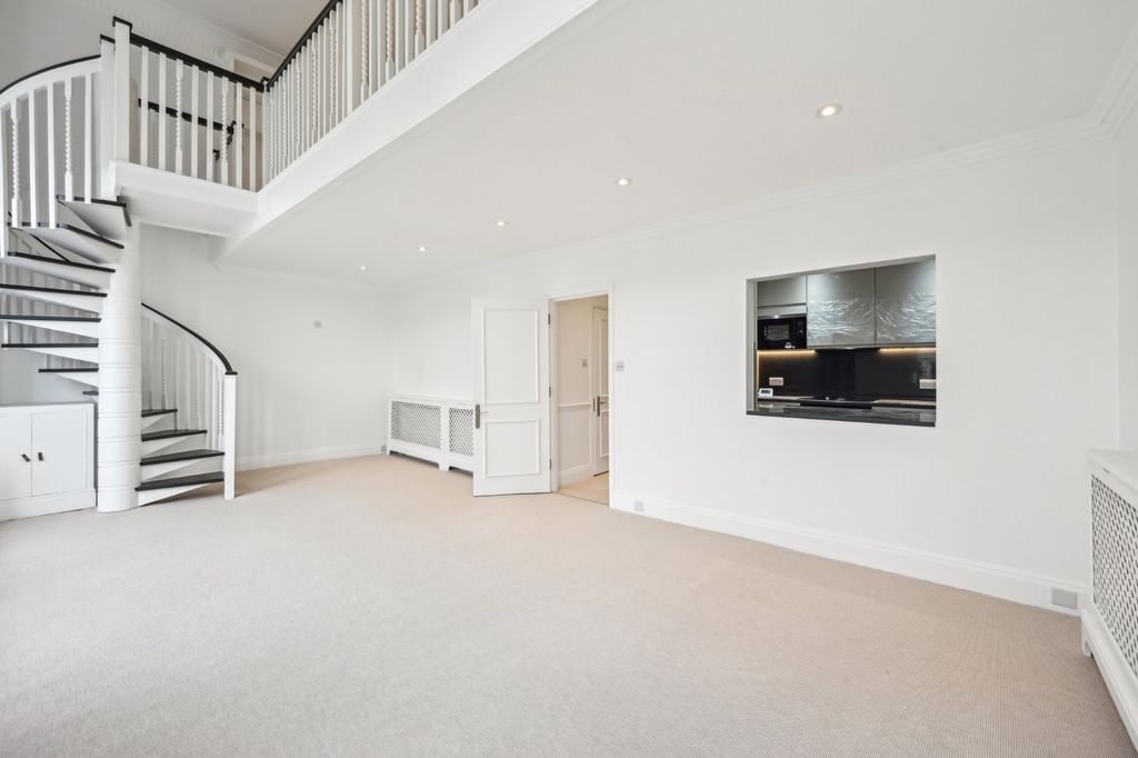 Property photo 2 of 15 Picture No. 08