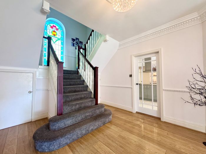 Property photo 3 of 40